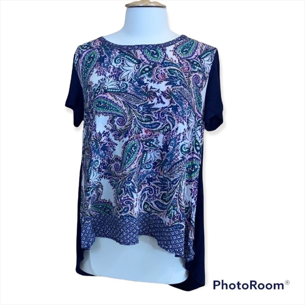 Umgee Short Sleeve Top High-Low Floral Front Solid Back Size Large‌‌‌‌‌‌
